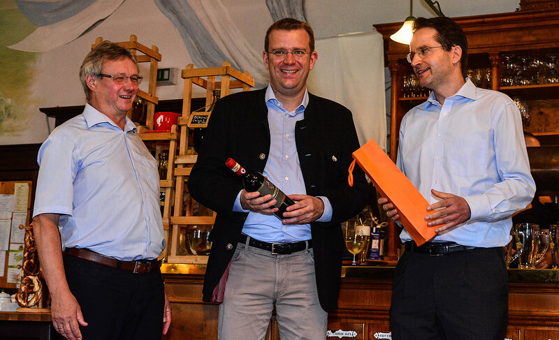 Stadtrat Robert Schidlmeier, MdB Dr. Reinhard Brandl und Ortsvorsitzender Dr. Michael Kern; Foto Fritz Finkel