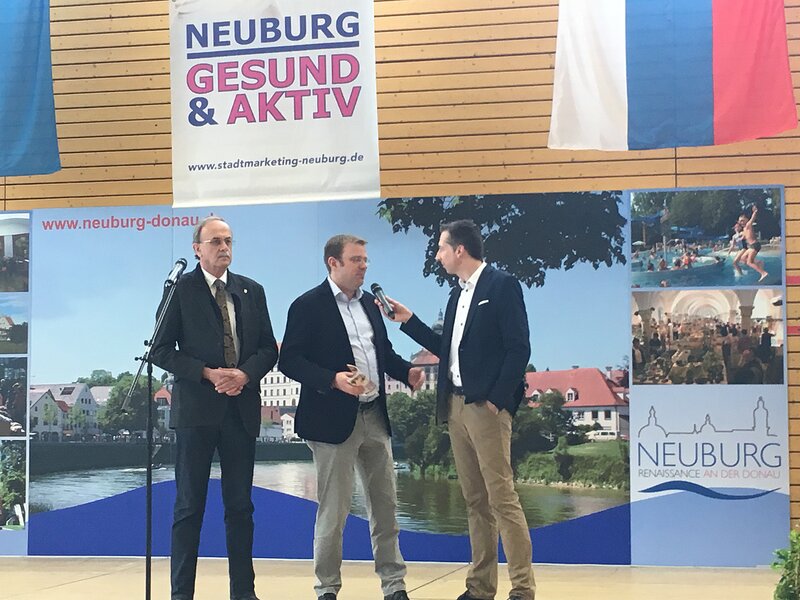 Bürgermeister Rüdiger Vogt eröffnet die Ausstellung
