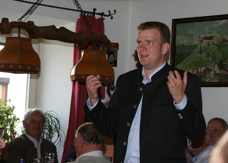 Gute Stimmung im vollbesetzten Gasthaus Gruber