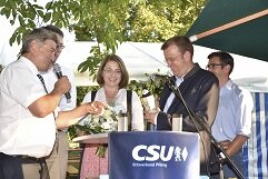 Ortsvorsitzender Martin Busch bedankt sich; Foto: CSU Pförring