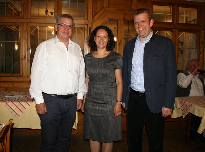 Ortsvorsitzender Konrad Lins, Kreisrätin Maria Weber und MdB Dr. Reinhard Brandl