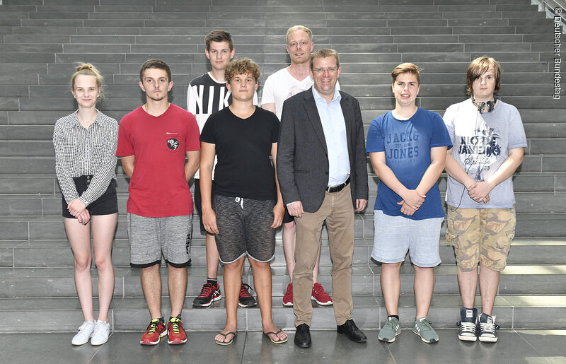 Dr. Reinhard Brandl mit seinen Gästen aus Kösching