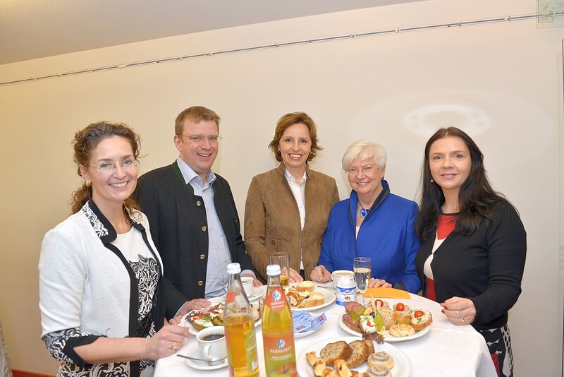 Dorothea Soffner, Reinhard Brandl, Staatsministerin Christine Haderthauer, Gerda Hasselfeldt und Birgit Kelle