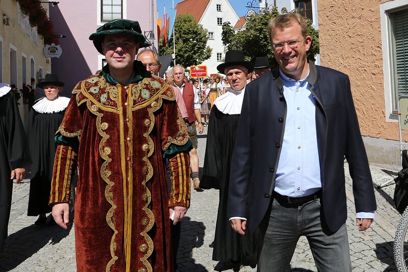 Bürgermeister Wagner und Dr. Reinhard Brandl MdB