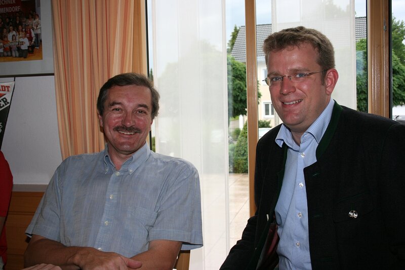 Bürgermeisterkandidat Norbert Hummel und Reinhard Brandl