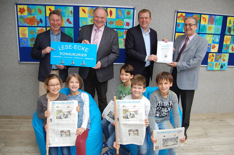 Lese-Ecke an der Grundschule Eitensheim; Foto: Schmidl, DK