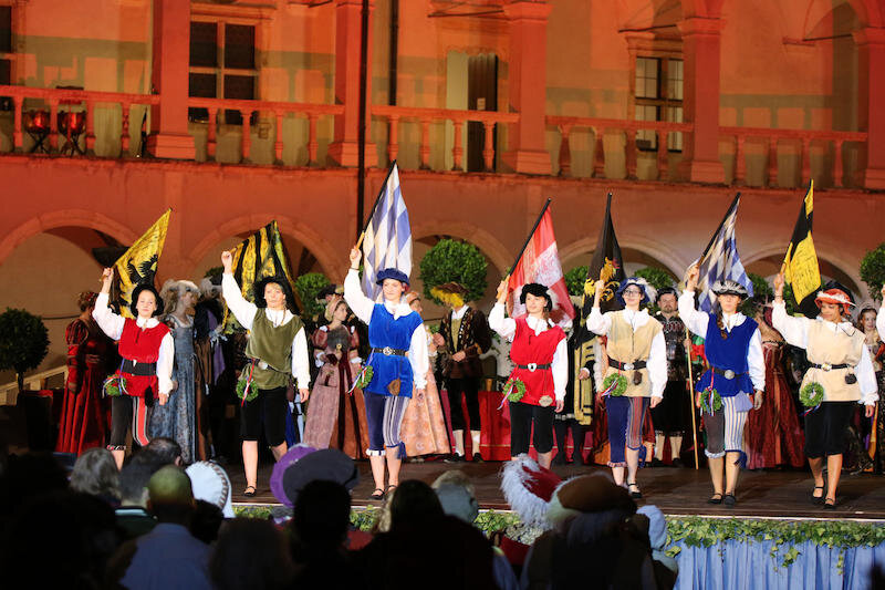 Eröffnung des Schlossfestes im Neuburger Schlosshof