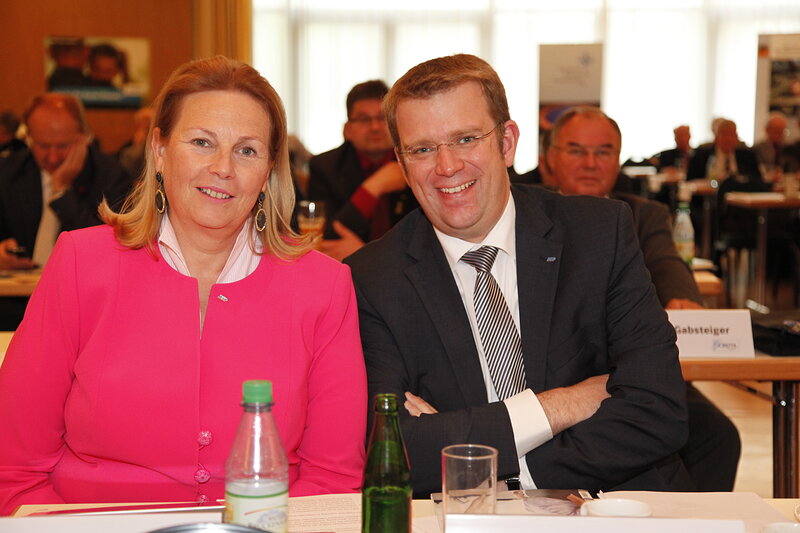 stv. ASP-Landesvorsitzende Walburga von Lerchenfeld und MdB Dr. Reinhard Brandl