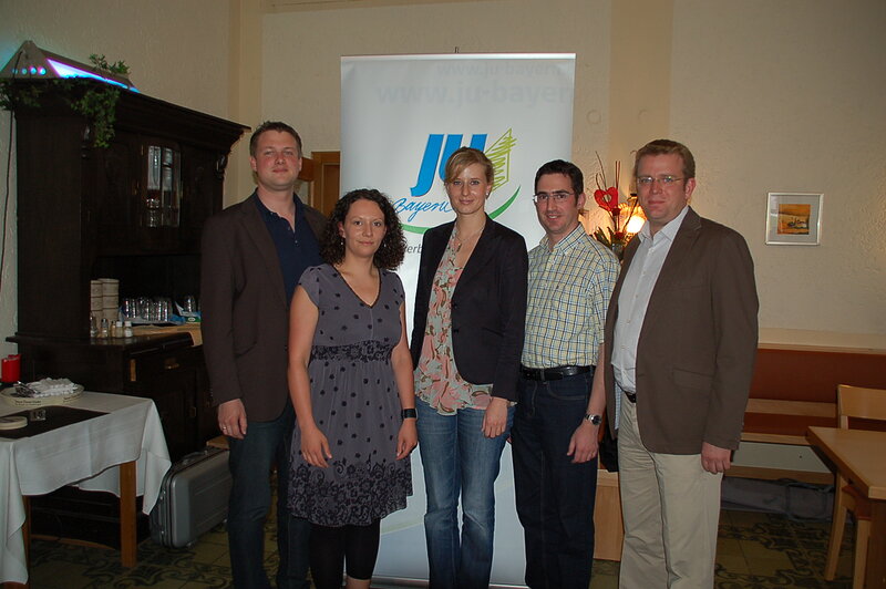 v.l.n.r.: Tobias Zech, Maria Weber, Kathrin Albsteiger, Alexander Heimisch, Dr. Reinhard Brandl