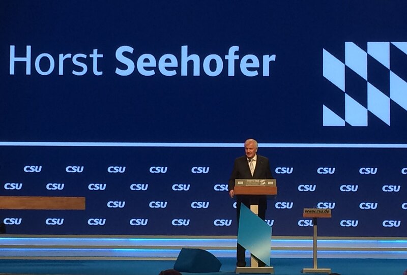 Ministerpräsident und CSU-Vorsitzender Horst Seehofer beim Parteitag