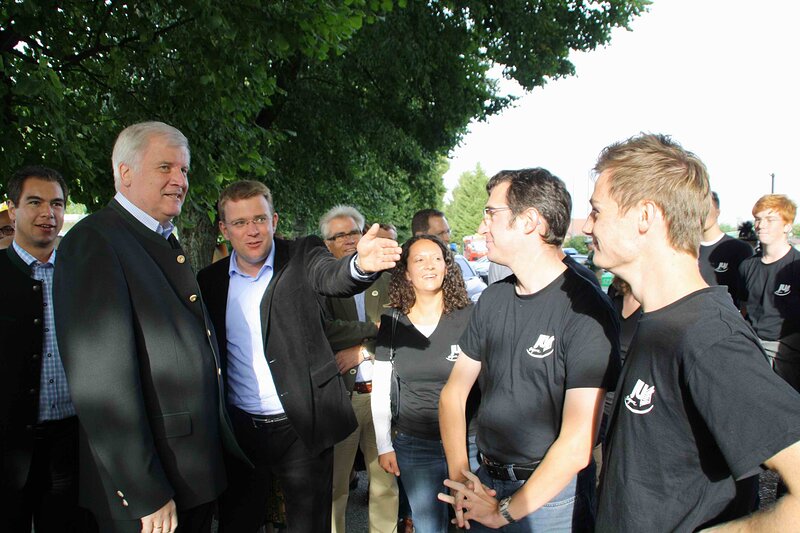 MP Horst Seehofer und Reinhard Brandl in Langenmosen