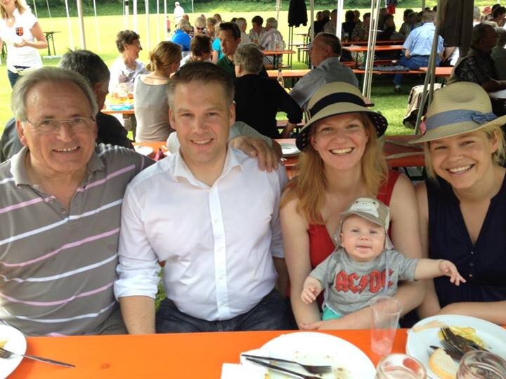 Stefan Groß, Dr. Christian Lösel, Patricia Klein mit Sohn Leopold und Christina Hofmann 