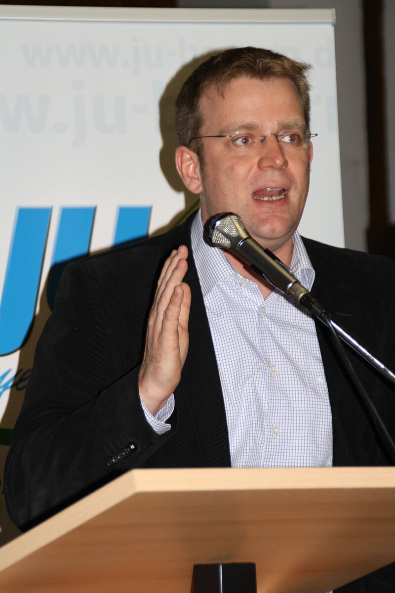 Reinhard Brandl bei seiner Rede vor der JU-Kreisdelegiertenversammlung 