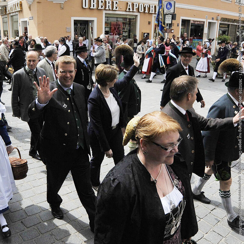 31.05.2015; Ingolstadt; Donaugau Trachtenverband 90-Jahr Feier; Festumzug;