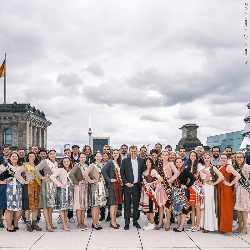 Königlicher Besuch im Bundestag